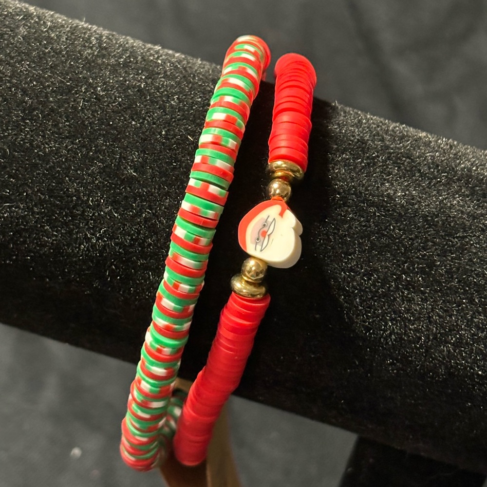🐠 Clay stretchy bracelets